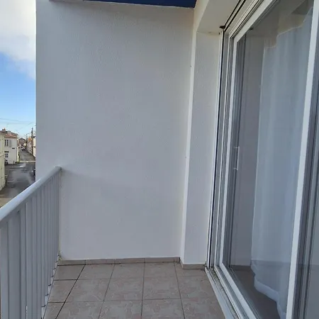 Hyper Centre - 4 Pers. - Fr-1-879-39